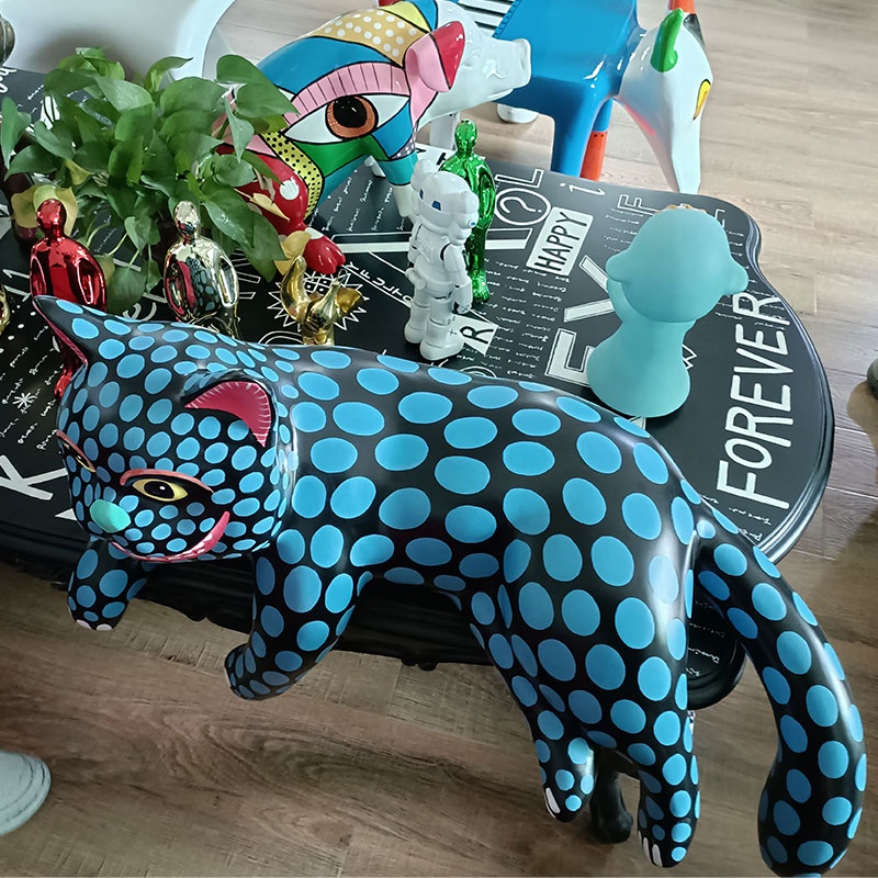 Hermosa Escultura de Gato de P - Resin Art Online reseña y precio